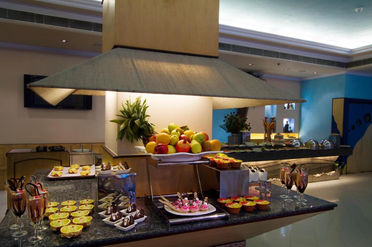 The Piccadily Otel Lucknow Dış mekan fotoğraf