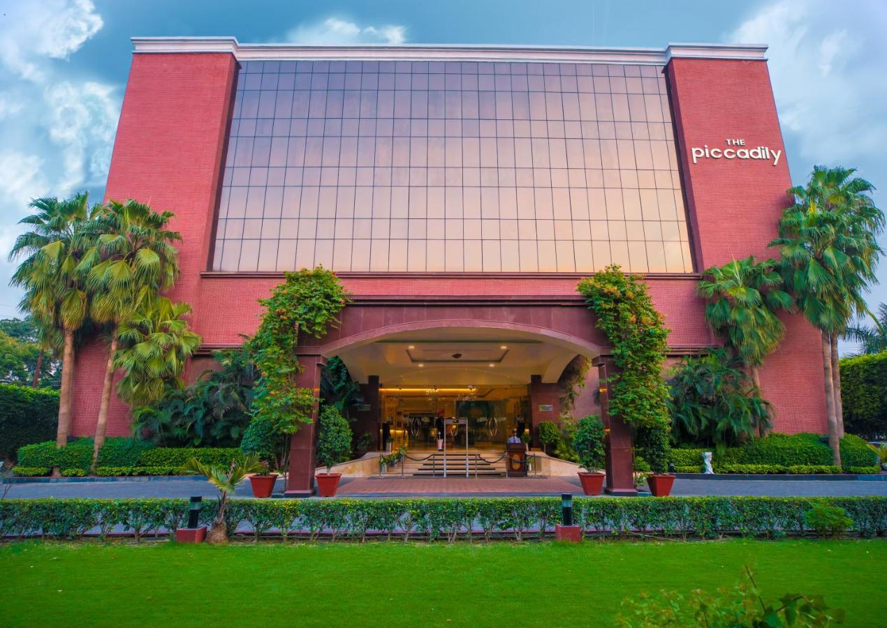 The Piccadily Otel Lucknow Dış mekan fotoğraf