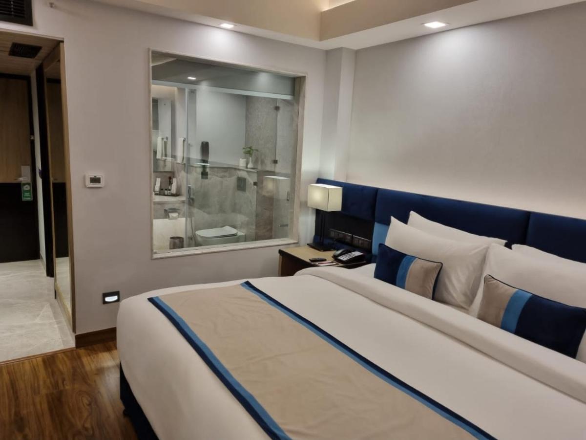 The Piccadily Otel Lucknow Dış mekan fotoğraf