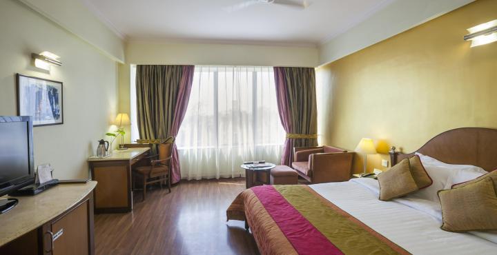 The Piccadily Otel Lucknow Dış mekan fotoğraf