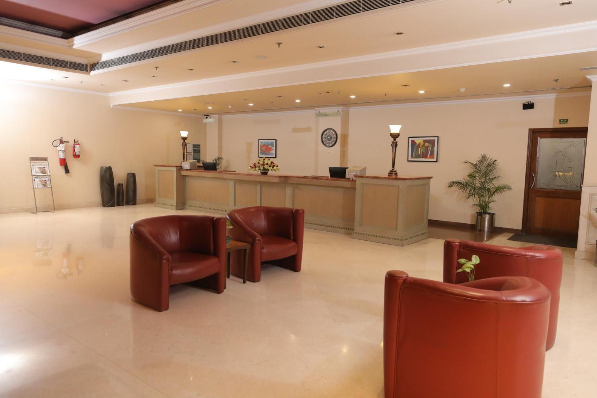The Piccadily Otel Lucknow Dış mekan fotoğraf