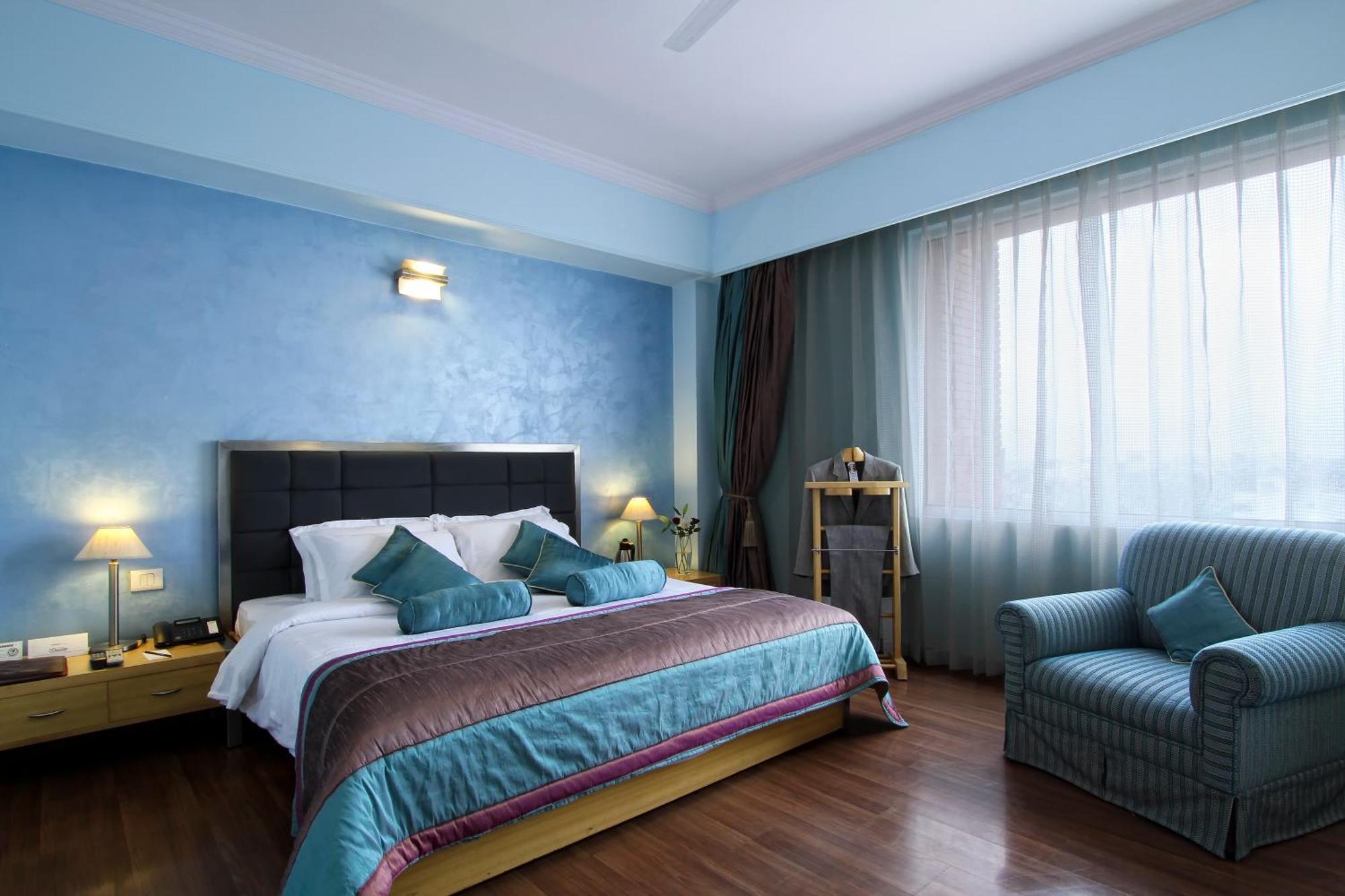 The Piccadily Otel Lucknow Dış mekan fotoğraf