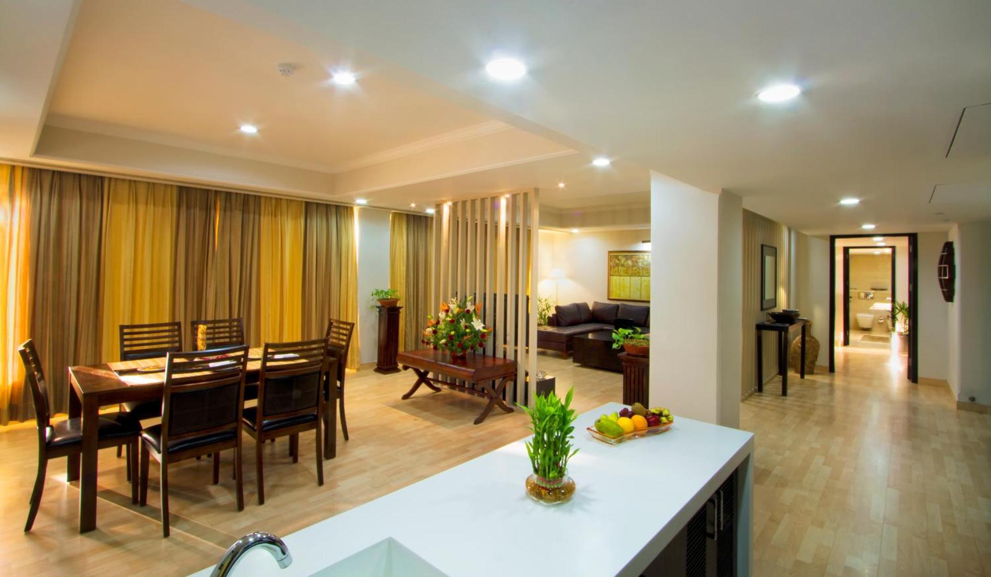 The Piccadily Otel Lucknow Dış mekan fotoğraf